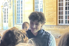 ユーゴ・マルシャンのファンサービス