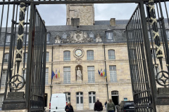 旧ブルゴーニュ公宮殿