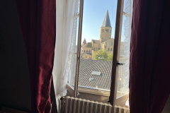 洗面台付近から見るバスリク