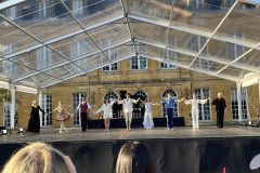 ダンサーと演奏者全員による挨拶