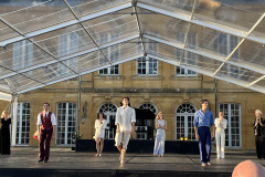 ダンサーと演奏者全員による挨拶